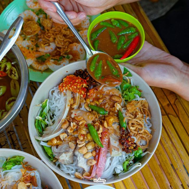 Hoi An: 2.5-Hour Street Food Tour - Starting with Hoi An’s local food scene
