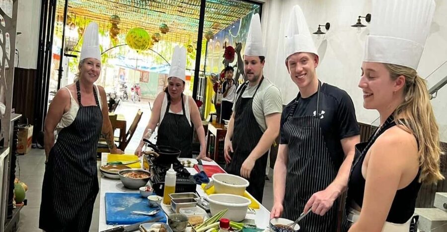 Hoi An Authentic Cooking Class with Pro Chef in Small group - Optional market visit with Thu