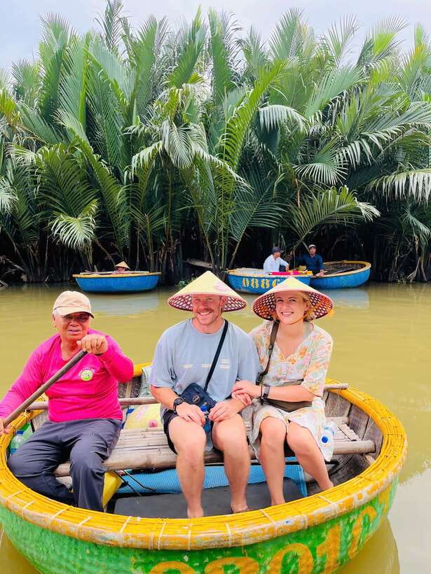 Hoi An: Basket Boat Ride in the BẢY MẪU Coconut Forest - Crab fishing and traditional net casting
