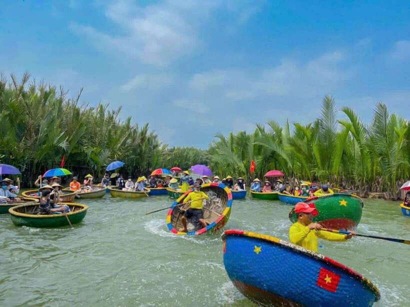 Hoi An: Basket Boat Ride in the BẢY MẪU Coconut Forest - Who will enjoy this most?