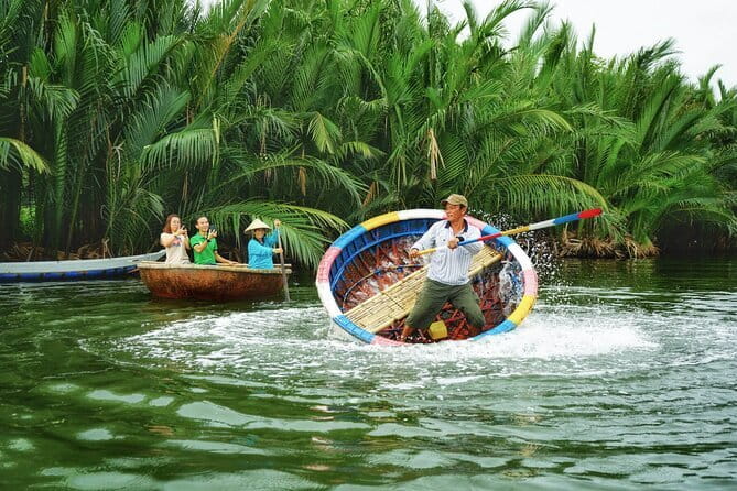 Hoi an Coconut Boat & Hoi an Ancient Town From Da nang or Hoi an - Timing, weather and cancellation advice