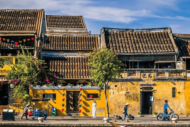 Hoi an Coconut Boat & Hoi an Ancient Town(Option Marble Mountain) - Hoi An Ancient Town after dark