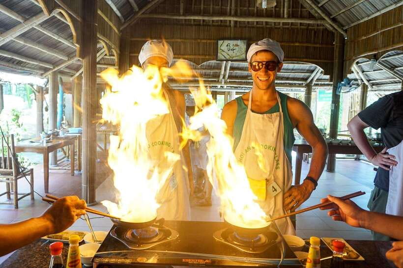 Hoi An: Cooking Class + basket boat (free transfer in Hoian) - Four Vietnamese dishes in one Hoi An kitchen