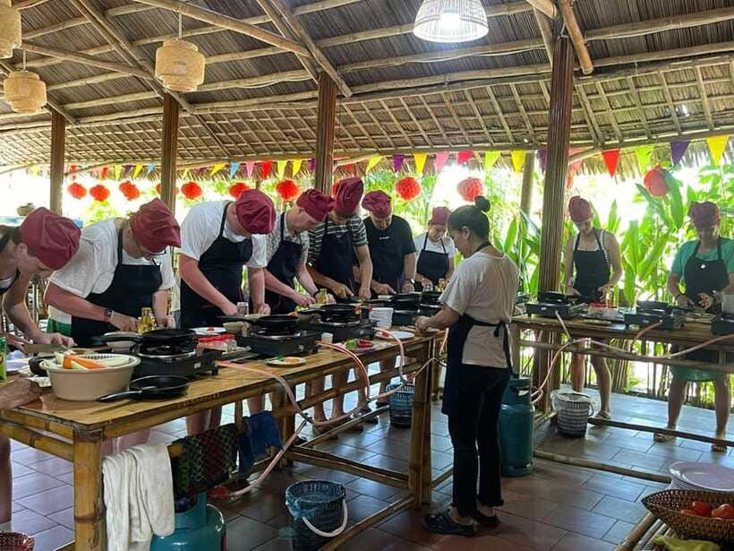 Hoi An: Cooking Class, Crab Fishing-Basket Boat, Market Tour - Who will enjoy this most