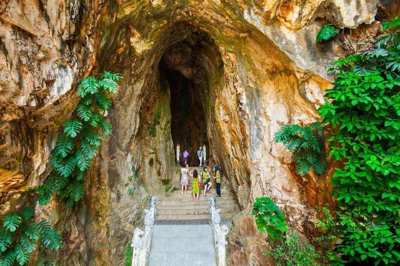 Hoi An/Da Nang: Marble Mountains, Lady Buddha & My Son Trip - Lady Buddha and the open views of Monkey Mountain
