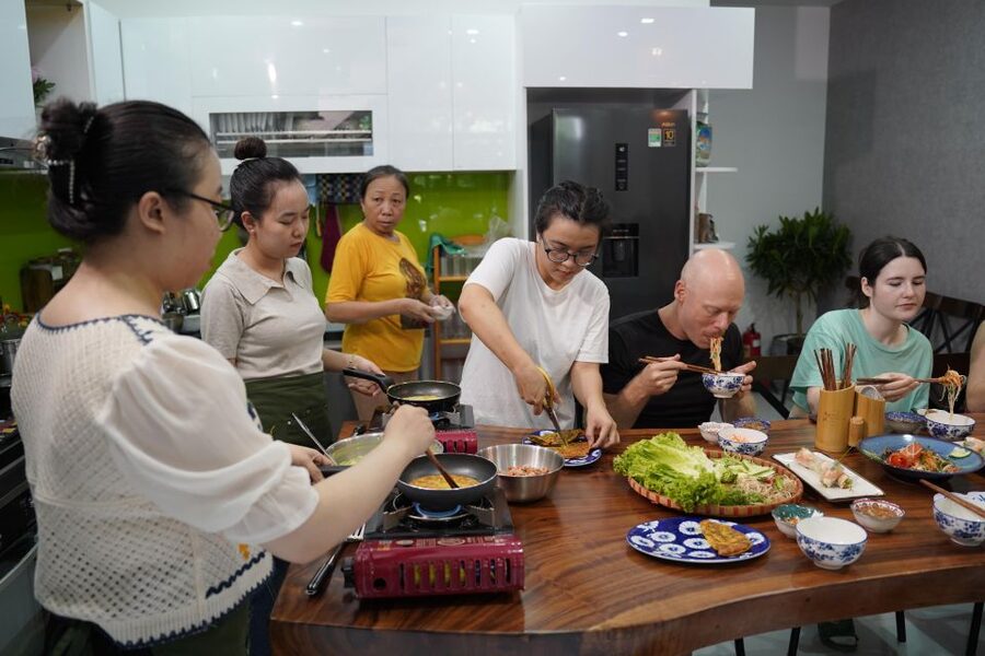Hoi An/Da Nang: Vietnamese Cooking Class with Transportation - Key points at a glance