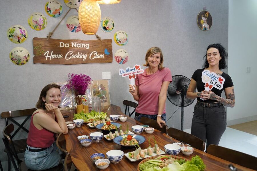 Hoi An/Da Nang: Vietnamese Cooking Class with Transportation - What the two-and-a-half to three hours look like