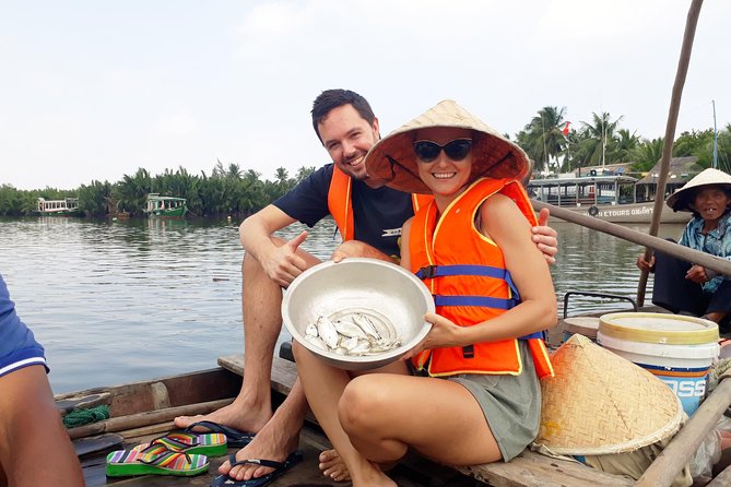 Hoi An Eco Tour Cooking Class & Fishing (Local market,basket boat,learn cooking) - A warm welcome before the two-hour class