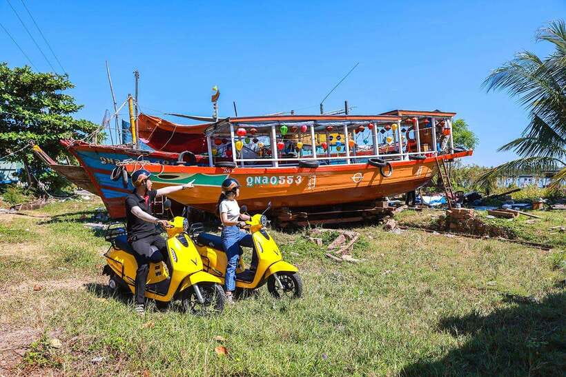 Hoi An: Half-day Electric Scooter Countryside Adventure - Riverside brunch with a view of the old town