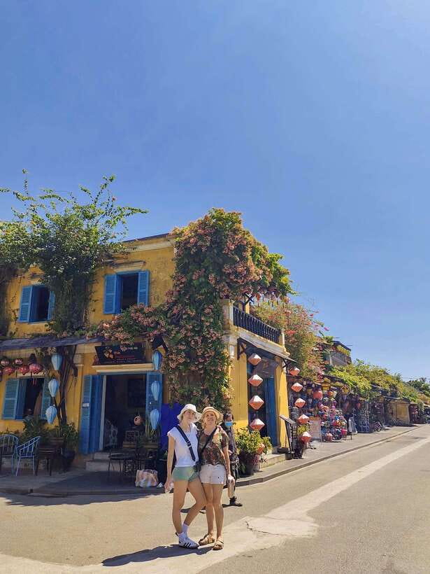 Hoi An: Half-Day Heritage Walking Tour - A small local drink and a taste of Hoi An