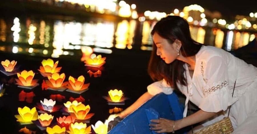 Hoi An Lantern Boat Ride on the Thu Bon River - What the $8 price includes