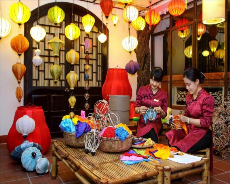 Hoi An: Local Foldable Lantern-Making Class with Locals - A souvenir that folds flat for your luggage