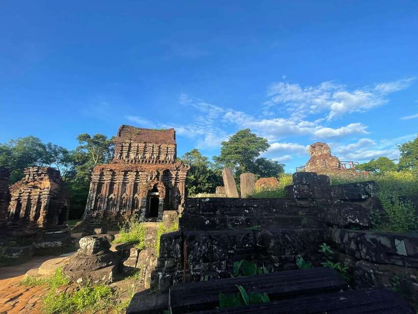 Hoi An: My Son Ruins: Guide-Bus-Boat-Cultural Show-Lunch - Group Size, Timing, and Comfort