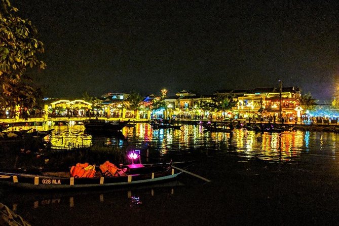 Hoi An Night Market with Hoi an walking Tour , Colourful Lanterns, Boat Ride - Who will enjoy this evening most