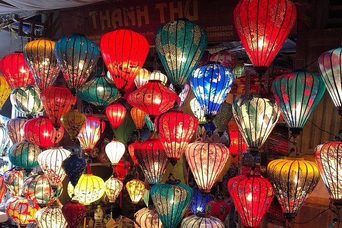 Hoi An Night Market with Hoi an walking Tour , Colourful Lanterns, Boat Ride - The Hoai River sampan ride