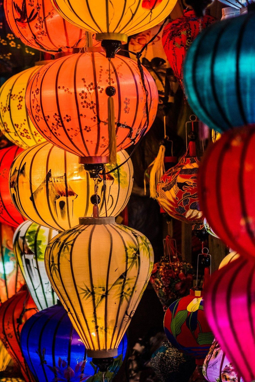 Hoi An: Old Town Lantern-Making Workshop - Arriving at The Lantern Lady on Phan Boi Chau Street
