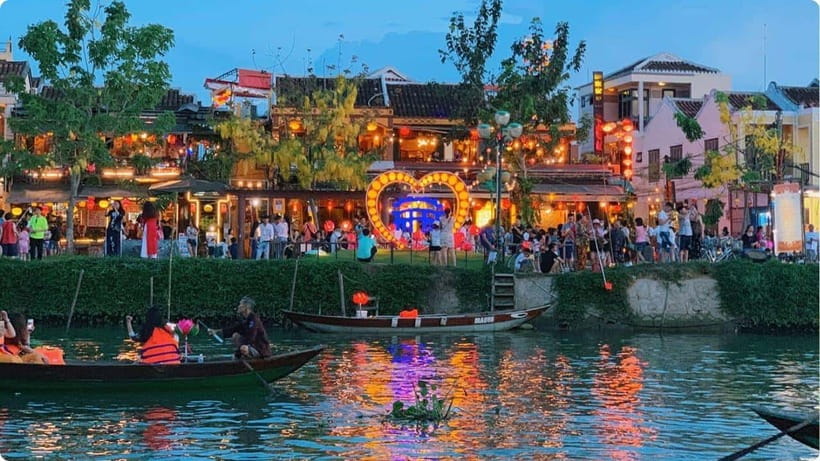 Hoi An: River Lantern Boat Experience with Free 5G eSIM - Should you book the lantern boat ride?