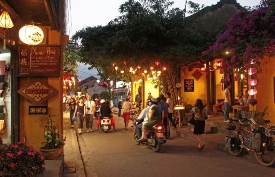 Hoi An: Sunset Food Tasting Tour - Is $39 a fair price for this food walk?