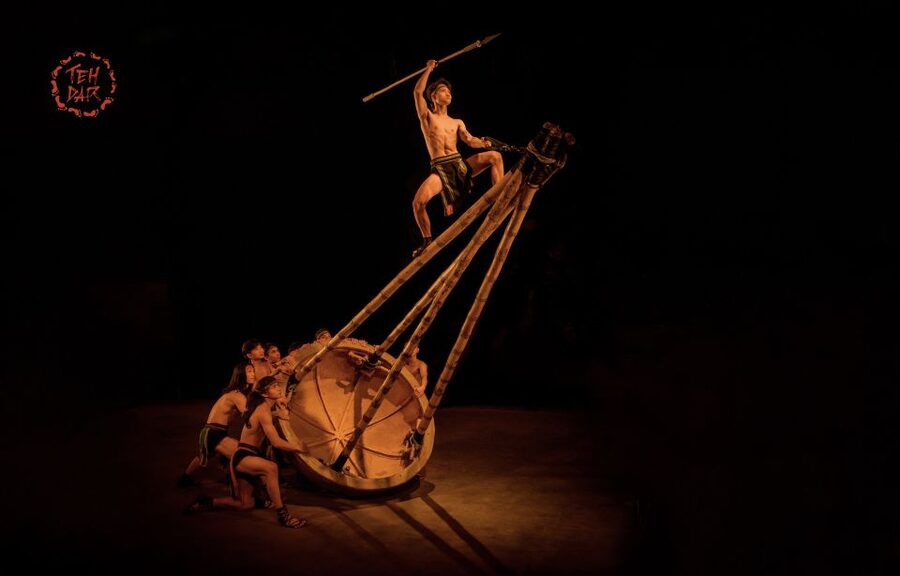 Hoi An: Teh Dar Vietnamese Bamboo Circus at Lune Center - Inside Hoi An’s bamboo-domed Lune Center