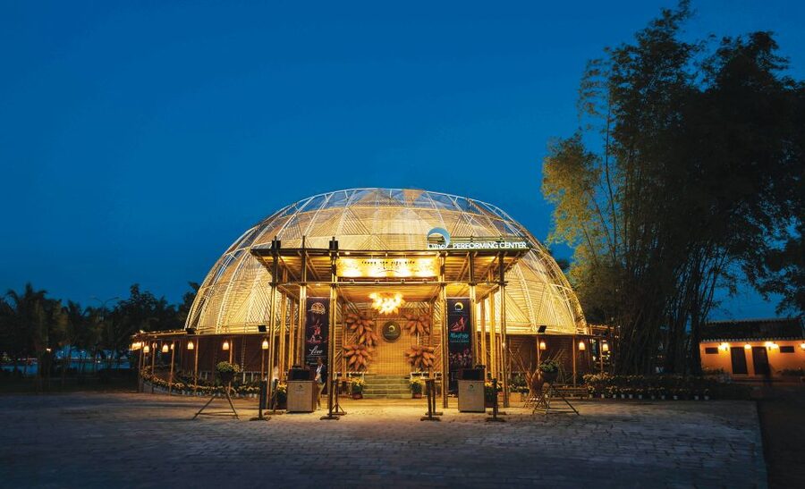 Hoi An: Teh Dar Vietnamese Bamboo Circus at Lune Center - Who will enjoy Teh Dar most?