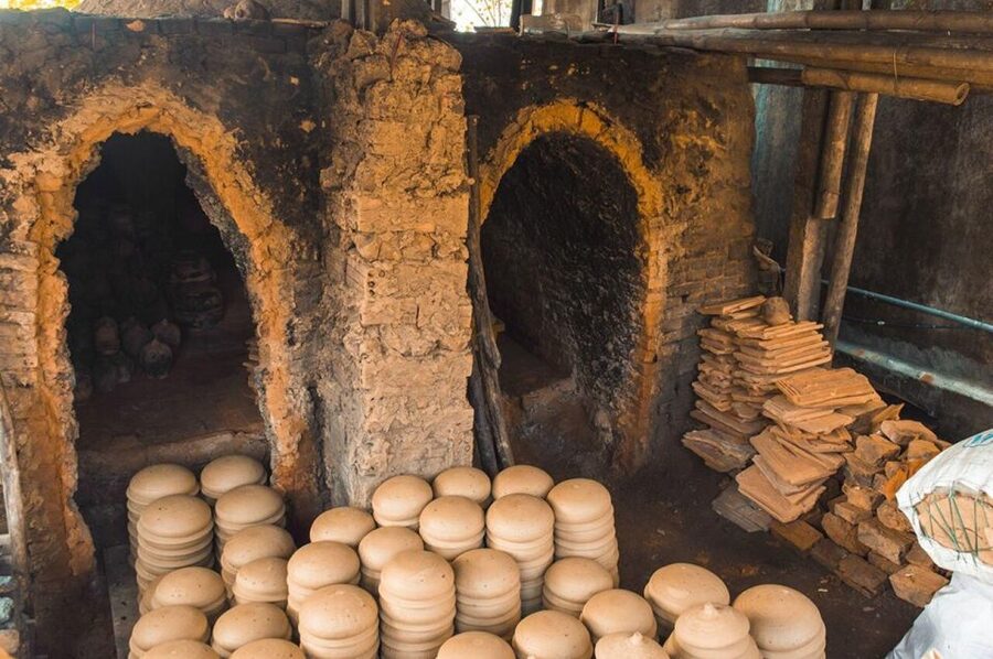 Hoi An: Thanh Ha Village Tour with Pottery Making and Gift - The pot-breaking game