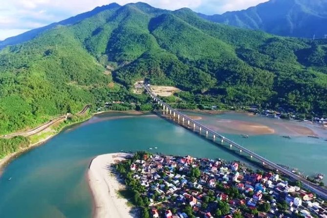 Hoi An To Hue Private Car With English Speaking Driver - Comfort, luggage, and private timing