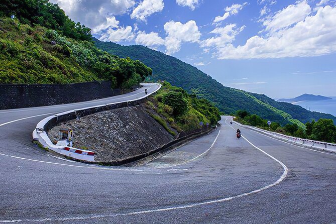 Hoi An to Hue Tour by Private Car service - What the private car includes
