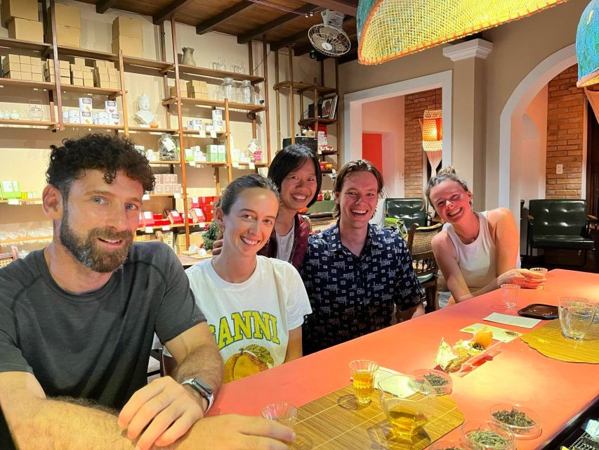 Hoi An Vegan Food Tour - The bakery stop and Hoi An’s daily bread