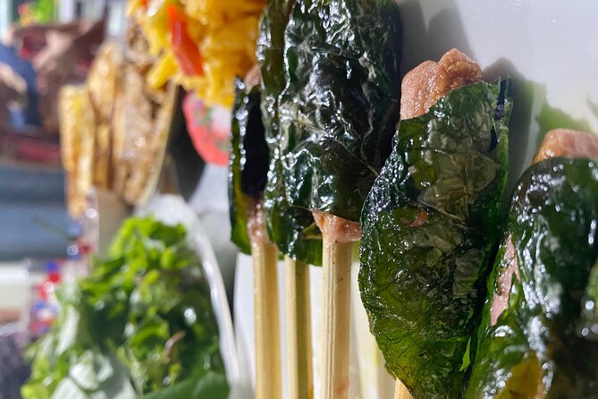 Hoi An Vespa Food Tour: Authentic & Exotic Food Culture - What the evening feels like on the road