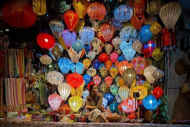 Hoi An Walking Tour, Sampan Boat Trip , Foodie Tour by Night - What the $69 price really covers