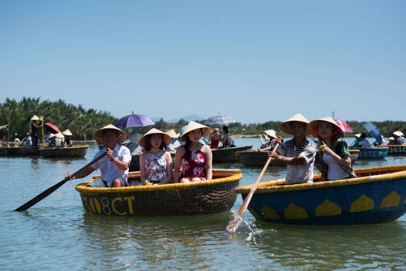 Hoian/Danang: Eco Cooking Class, Cruise Trip, Basket Boat - The market visit comes first