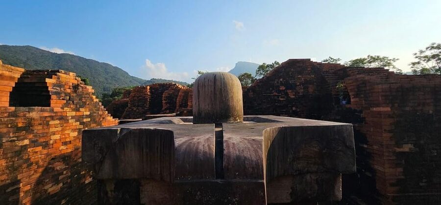 HoiAn: My Son Sanctuary w. Champa food Lunch 5:30/8:00/14:00 - Key points at a glance