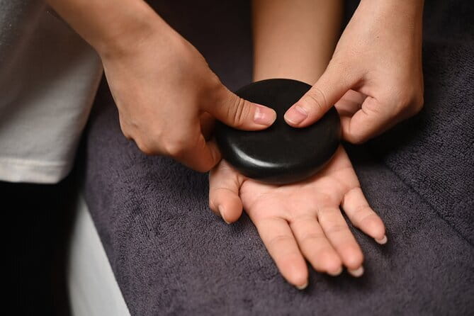 Hot Stone Massage For Full Body Blood Circulation At Da Nang - Arriving at 46 Phan Liêm in Bắc Mỹ Phú