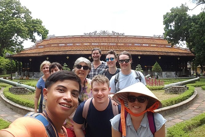 Hue city Deluxe Group Tour (Daily Tour-12 pax max) - Thien Mu Pagoda and the dragon boat