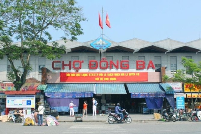 Hue city Deluxe Group Tour (Daily Tour-12 pax max) - My Home turns lunch into part of the tour