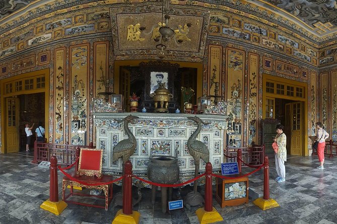 Hue city Deluxe Group Tour (Daily Tour-12 pax max) - Khai Dinh Tomb brings a very different style
