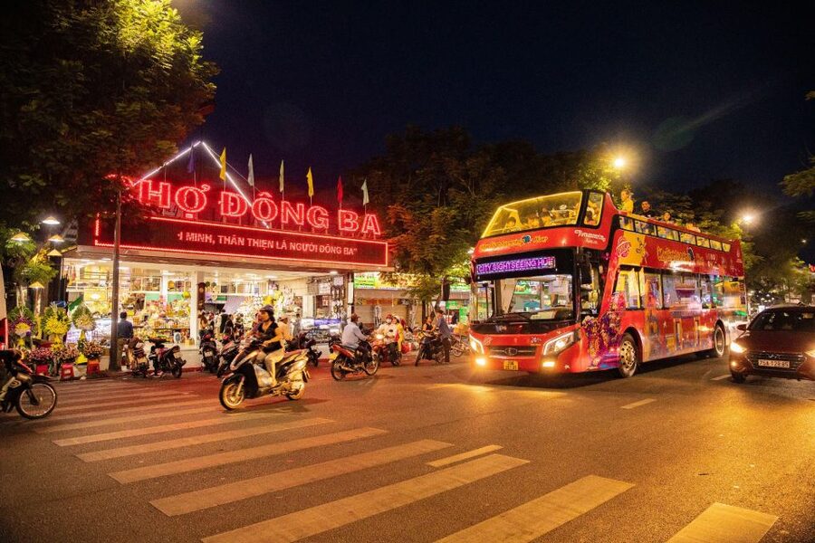 Hue: City Sightseeing Hop-On Hop-Off Bus Tour - Dong Ba Market: the most local stop