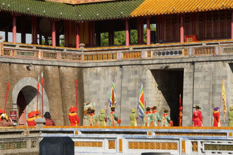 Hue City Tour Full day - Small group tour - A dragon boat to Thien Mu Pagoda