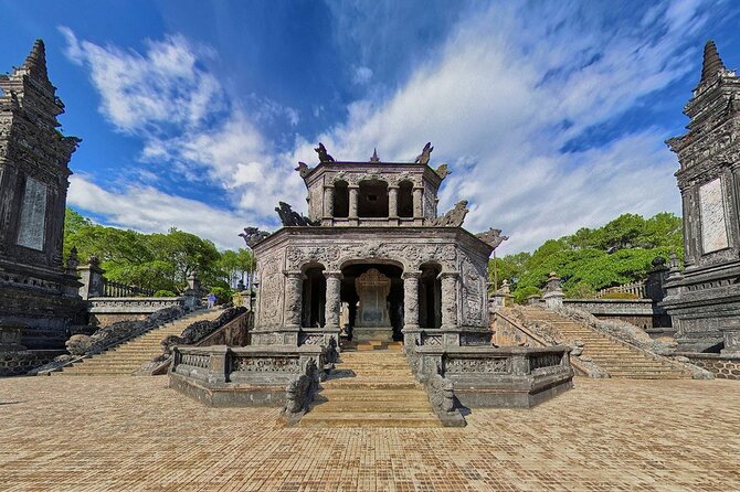 Hue Day Tour, Imperial Citadel, Khai Dinh Tomb & Thien Mu Pagoda - The road to Lang Co Bay