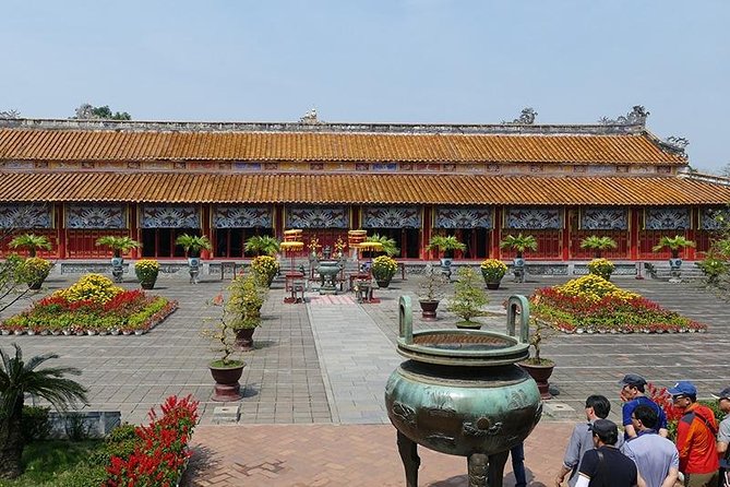 Hue Imperial City Daily Ingroup Tour via Hai Van Pass - Lunch with local Hue flavors