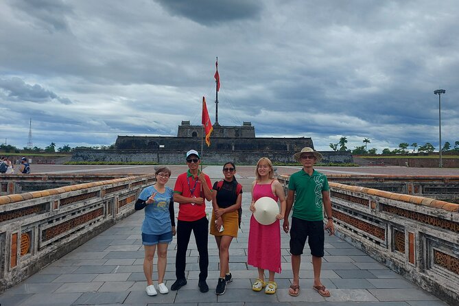 Hue Imperial City Private Tour with Local Experts - Lunch and the value of a private guide