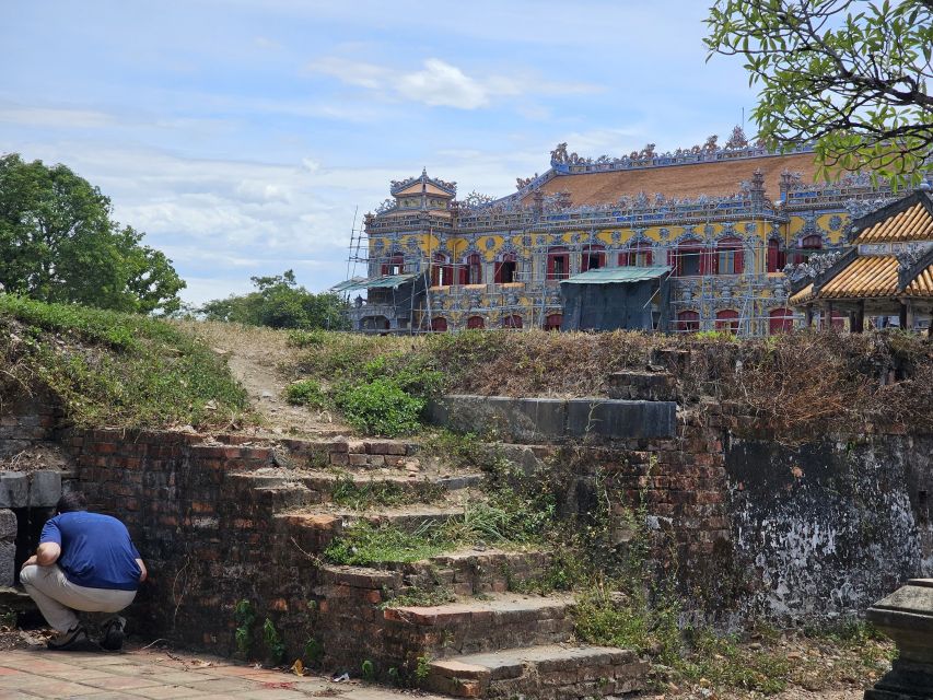 Hue Imperial city walking tour and optional royal tombs - Key points to know before you book