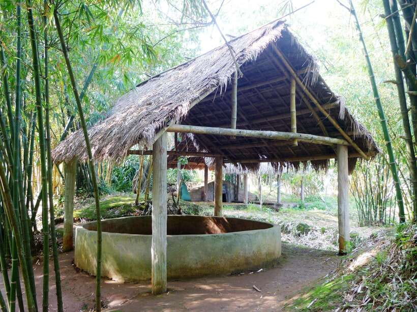 Hue : Private Day Trip to DMZ : Vinh Moc tunnel & Khe Sanh - Option 1: Quang Tri, the 17th Parallel, and Vinh Moc