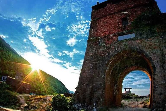 Hue to Dn/Hoi An: Hai Van Pass, beaches & Mt Monkey or vice versa - Marble Mountains: allow the full 90 minutes