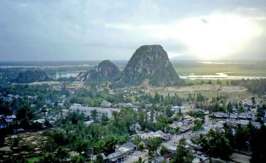 Hue to Hoi An by bus: Hai Van Pass, Lang Co, Marble mountain - Comfort, timing, and what to carry