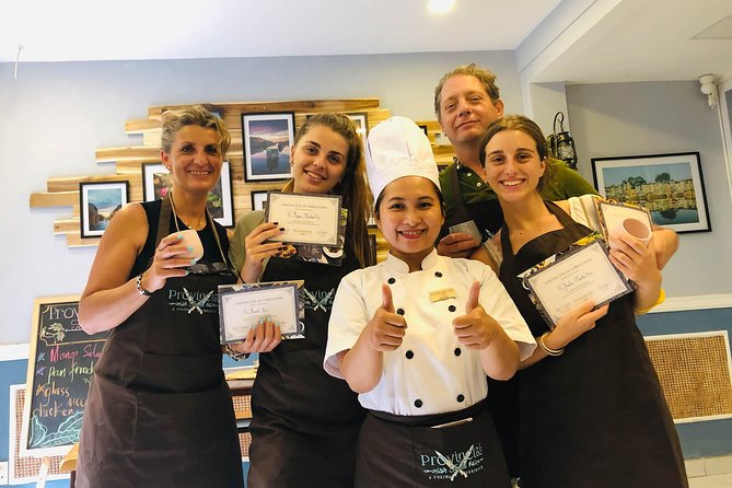 Immersive Cooking Class & Wet Market Tour by Local Chef +Cookbook - Eating what you prepare