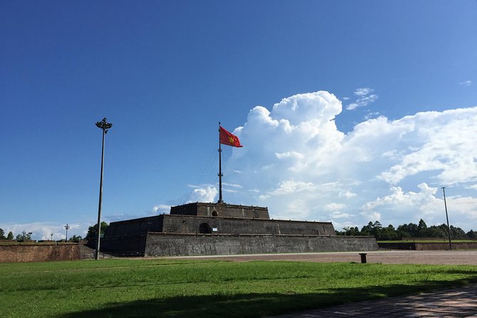 Imperial Hue And Hai Van Pass Full-day Tour - A Vietnamese lunch with plenty on the table