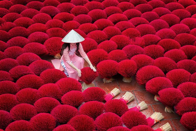 Incense Craft Village & Hanoi City Daily Tour - The long ride to Quang Phu Cau