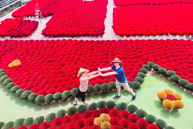 Incense Village, Hat & Lacquer Artisanal Tour Options From Hanoi - Quang Phu Cau and the famous red incense fields