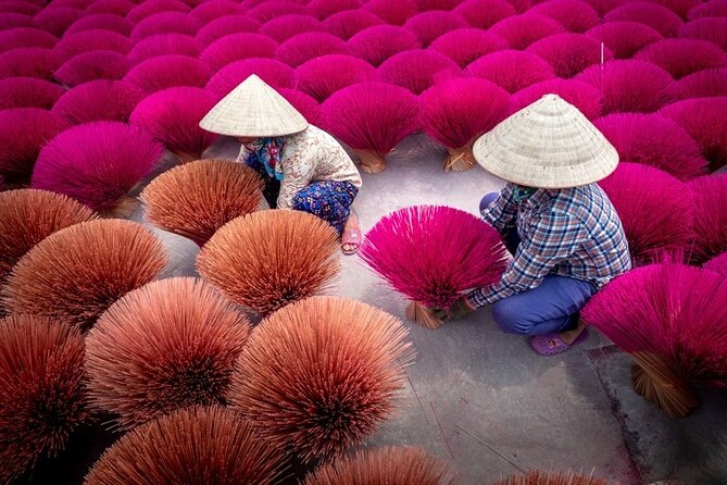 Incense Village Private Tour from Hanoi to Ninh Binh Old Capital - The road south and the Ninh Binh lunch stop